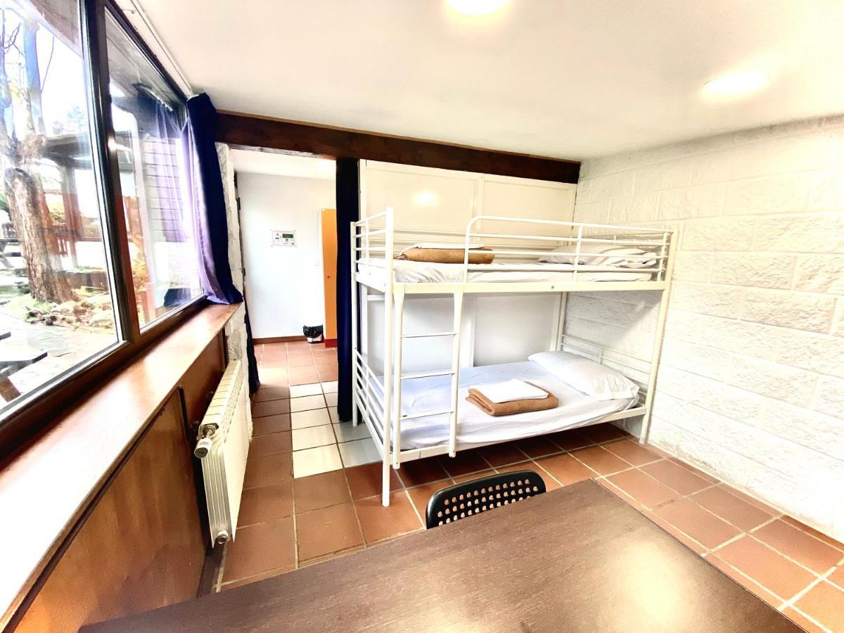 Hostel Albergue Paradiso Hinojedo ภายนอก รูปภาพ